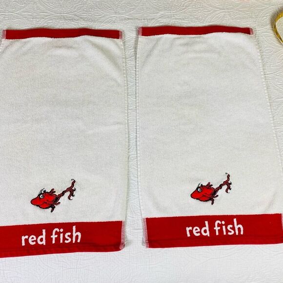 Pottery Barn Kids Red Fish Towel Set - Picture 4 of 6